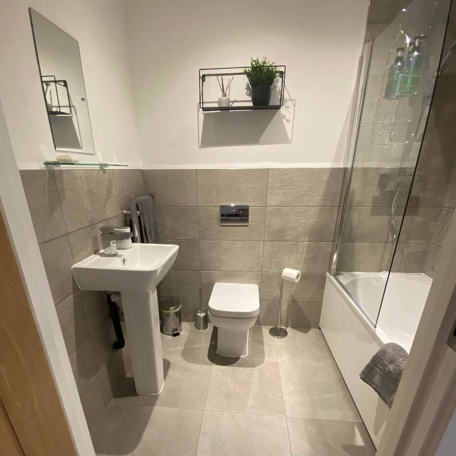 Modern 2 Bed Apartment/Free Parking/Near City/Self-Check In Handsworth Eksteriør bilde